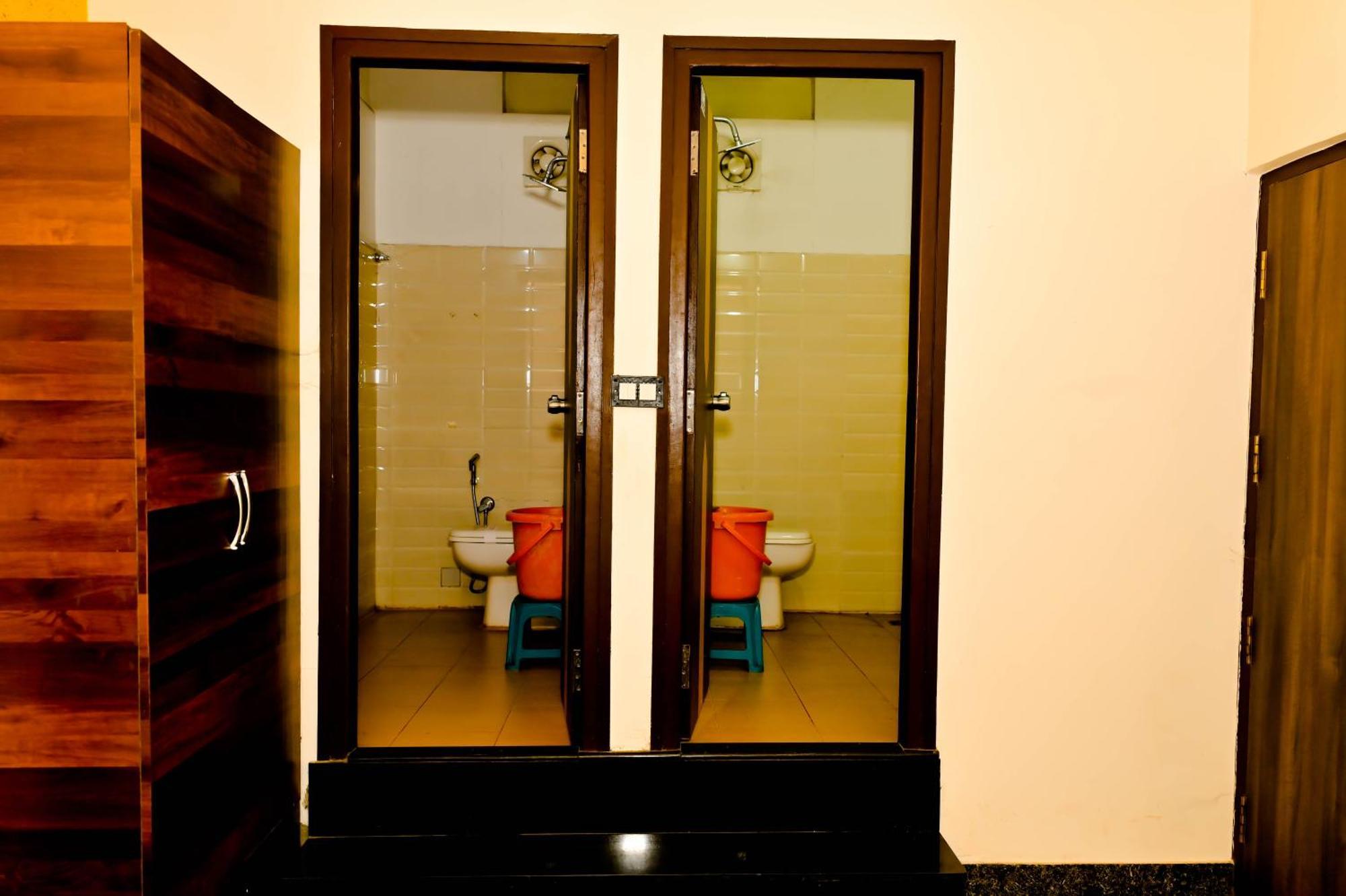 Townhouse Mk Hotel Chikmagalur Ngoại thất bức ảnh