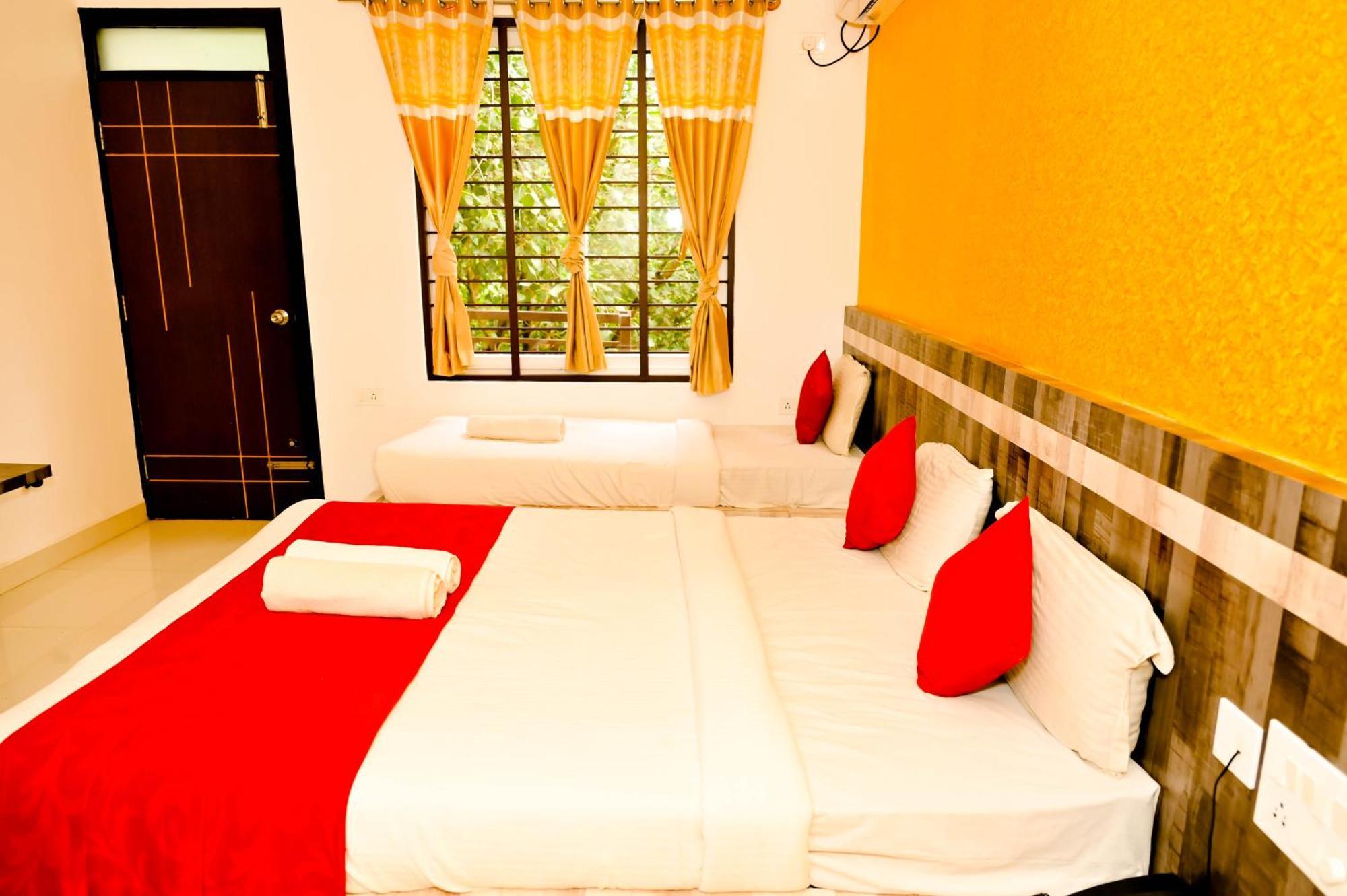 Townhouse Mk Hotel Chikmagalur Ngoại thất bức ảnh